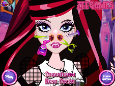 Draculaura Nose Doctor