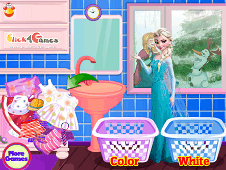 Elsa Washing Dirty Clothes Online