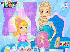 Elsas Womb Baby Play
