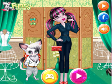 Office Style Draculaura