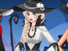 Black and White Halloween Online