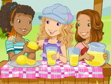 Holly Hobbie Lemonade Stand