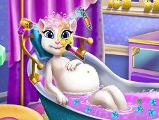 Pregnant Kitty Spa Online