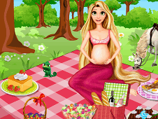 Pregnant Rapunzel Picnic Day